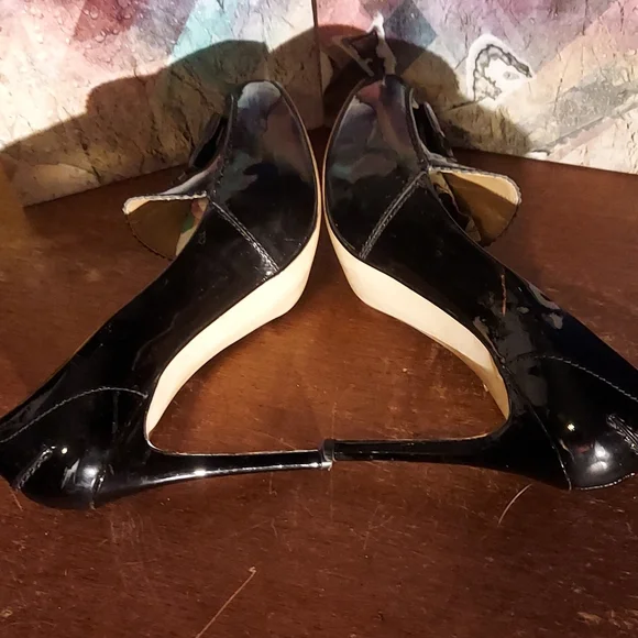 Ann Tayler Heels - Picture 2 of 7